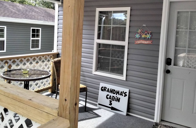 Comfy Grama's Cabin 3 newly remodeled 2021