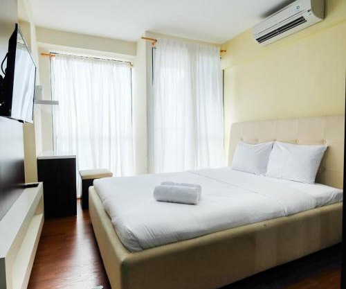 Comfy Studio Tifolia Apartment By Travelio