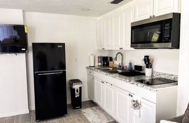 Comfy Unit near Port R Beaches/ Adv. Park/