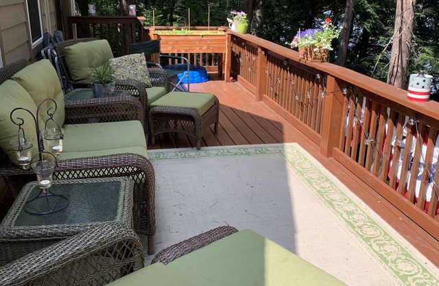 Comfy Up North Lake Home in Laona - adjacent to Snowmobile and ATV Trails
