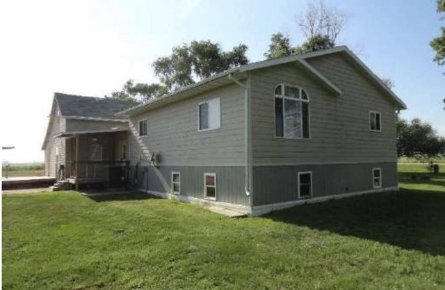 Coming soon. Large country home in Turner County. 25 minute to Sioux Falls