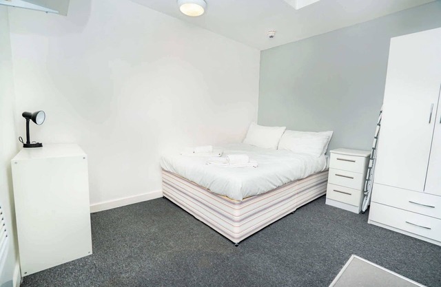 Compact Central Coventry Budget Studio