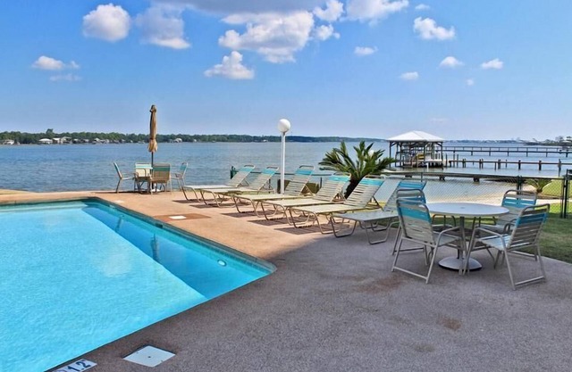 Compass Point 205