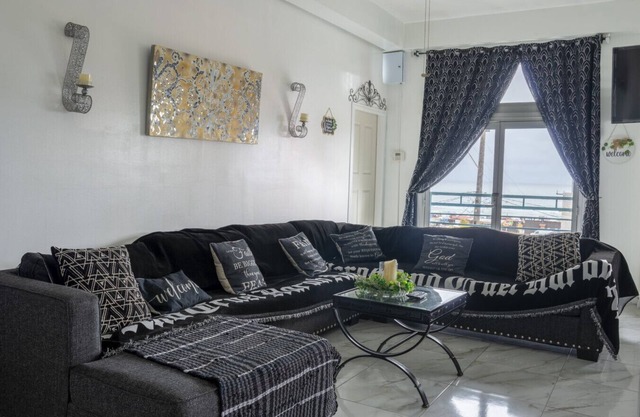 Complete apartment with beach view 3rd floor