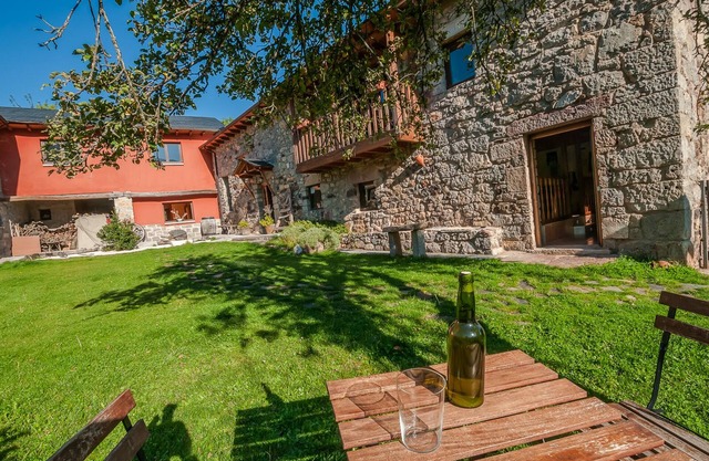 MAISON RURALE COMPLÈTE À LOUER DANS UN ENVIRONNEMENT INÉGALABLE DE PAIX ET DE NATURE