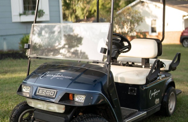 Complimentary Golf Cart - .9 Miles From Square - Hot Tub