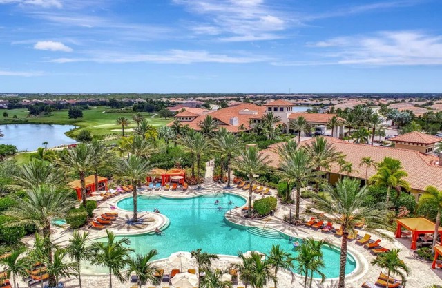 Condo available for monthly rent. Unlimited Pickleball, Tennis, Pools, & More!
