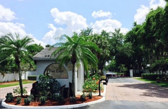 Condo in gated community in Fort Myers for long term rental (3 month minimum)