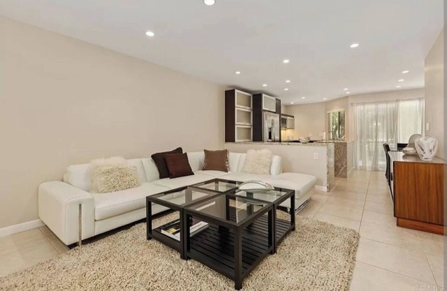 Condo near Mission Valley - 2 Bedroom, 2 Bathroom