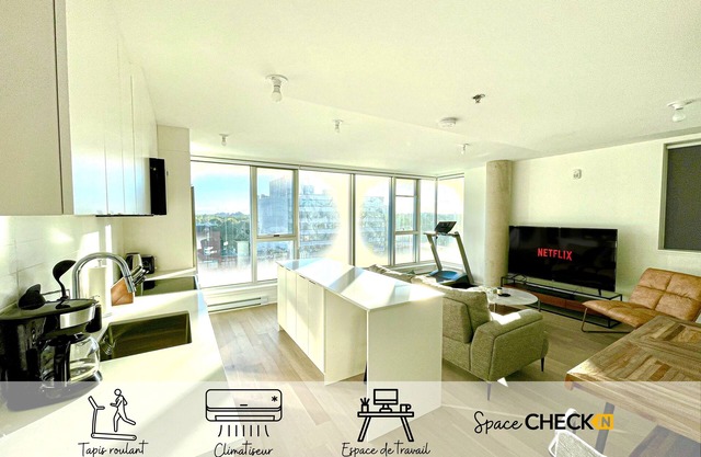 Condo Neuf 5e étage ☼ Vue & AC ☼ Terrasse ☼ Bureau
