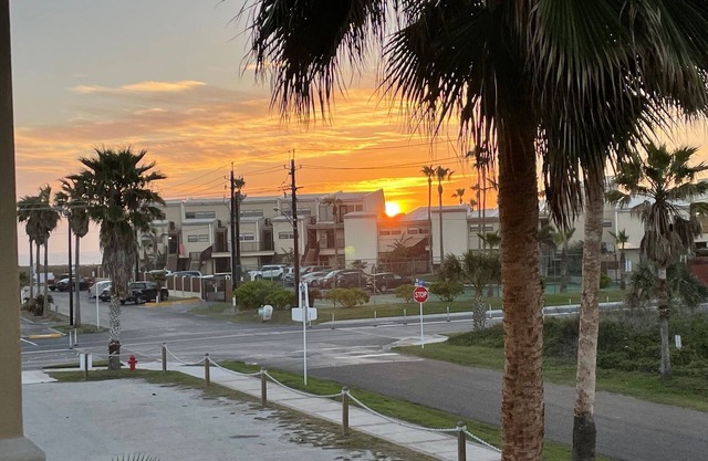 Condo super close to the beach with beautiful view!