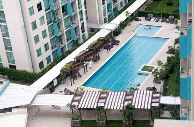 Condo spacieux et familial avec 2 chambres et 2 salles de bain avec vue imprenable sur la montagne