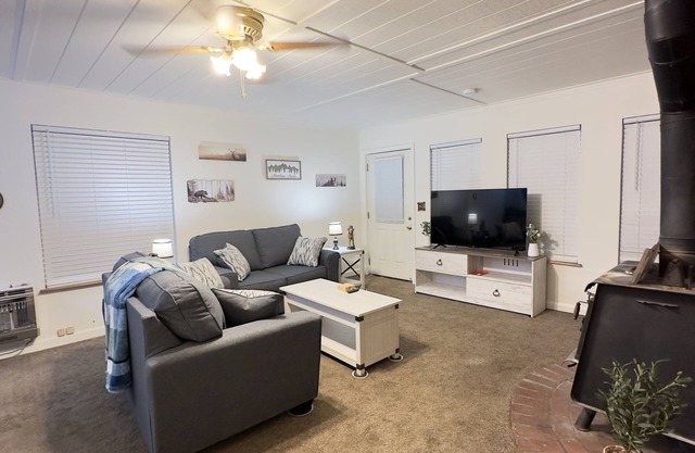 Condo with a hot tub in the Village of Cloudcroft!