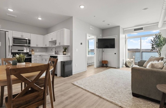 Condo with stunning views of Lake Pepin - Unit 203
