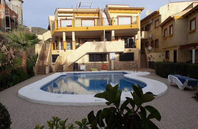 Logement en copropriété avec terrasse a 80 m du bord de mer