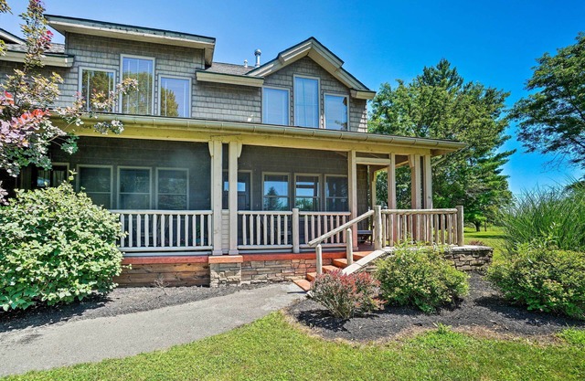 Lac Conneaut Home w / Fire Pit 0. 7 Mi à la plage / parc