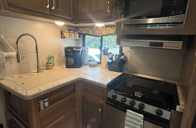 Connect with nature and your loved ones at this cozy getaway. Pet friendly!