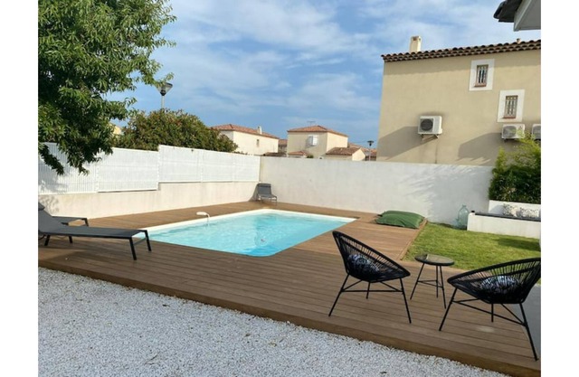 Villa contemporaine avec piscine privée