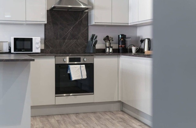 Contemporary 2 Bedroom Apartment in Liverpool