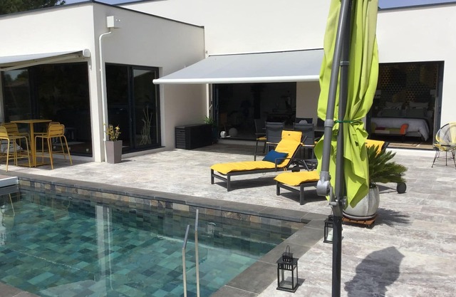 Villa contemporaine tout confort 5* proche Monbazillac et Bergerac
