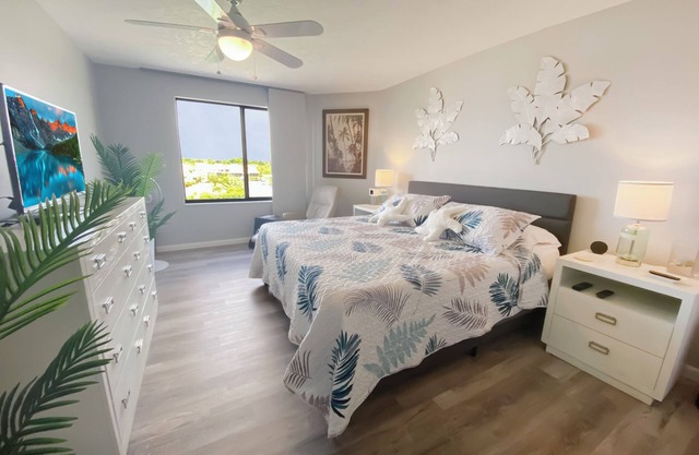 Contemporary Condo Near Downtown Punta Gorda with Beautiful Harbor Views!
