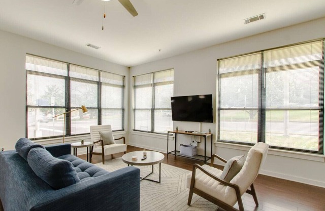 Contemporary Home - Music Row - Belmont Area