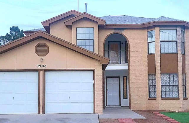 Contemporary house w/5 rooms for 13 ppl