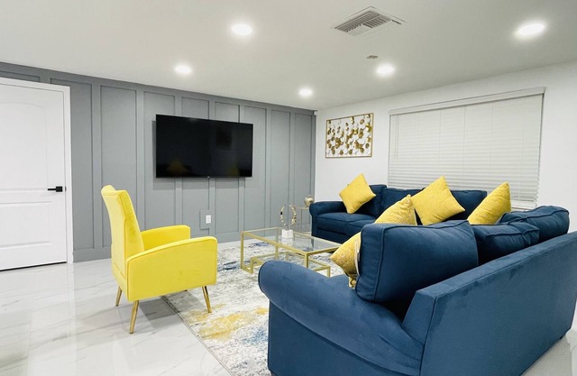 Contemporary Retreat In Tampa.