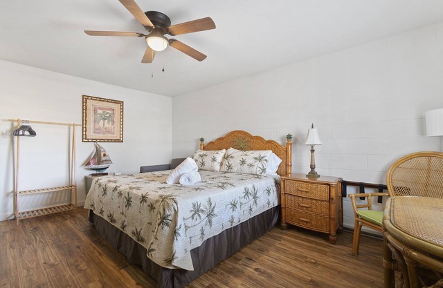 Continental Motel - well-maintained, pet friendly, studio room close to the beach