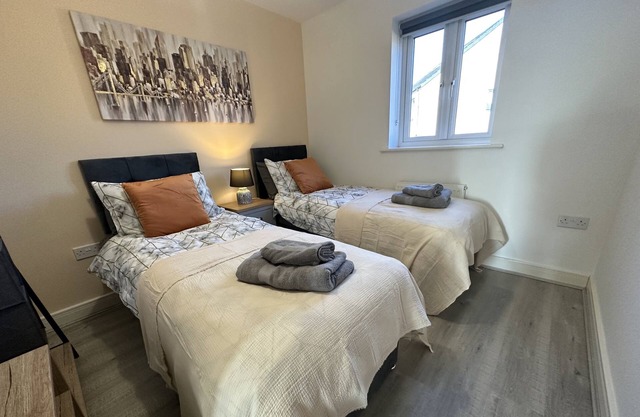 Contractors | Relocators | Free Parking | MK