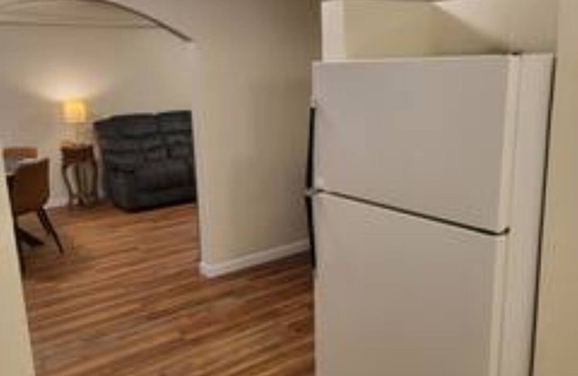 Convenient 1BR Near Med Centers, Downtown, & minutes from Airport