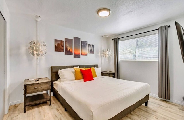 Convenient 2BR Apartment with Covered Parking, Close to Delta Center and Temple Square