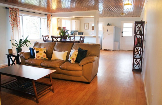 Mignon et confortable 3bd Apt - 5min du centre-ville de Chattanooga