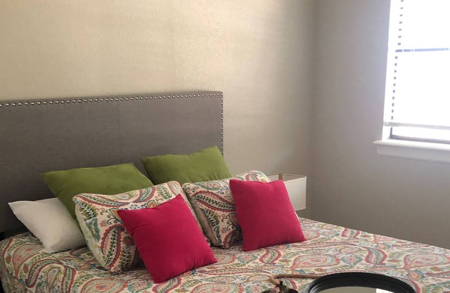Pratique I-49 Cozy Home