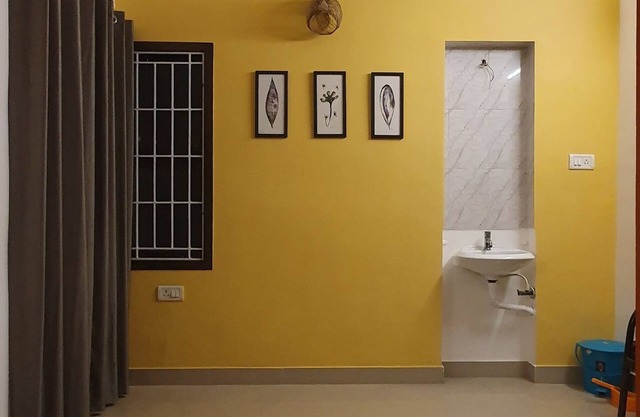 Cozy Home with 2-bedroom and all amenities in central Chennai