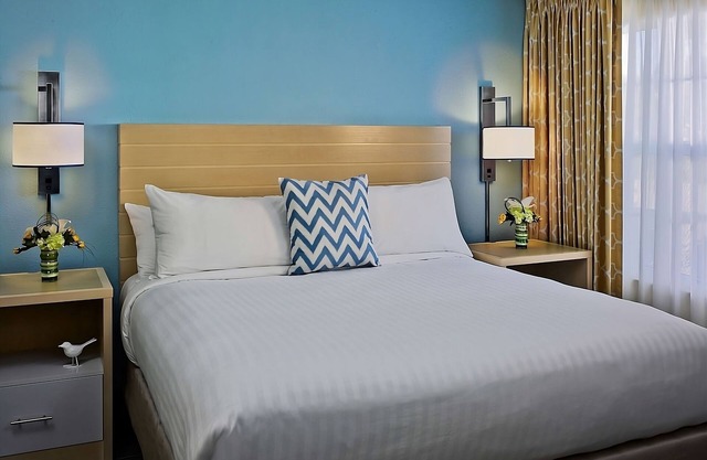 Convenient Stay! 3 Convenient Units, Pool, Free Parking, Pet-Friendly
