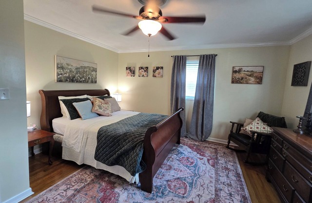 Conveniently near National Peanut festival fairgrounds Oct 31-Nov 9 Pets welcome