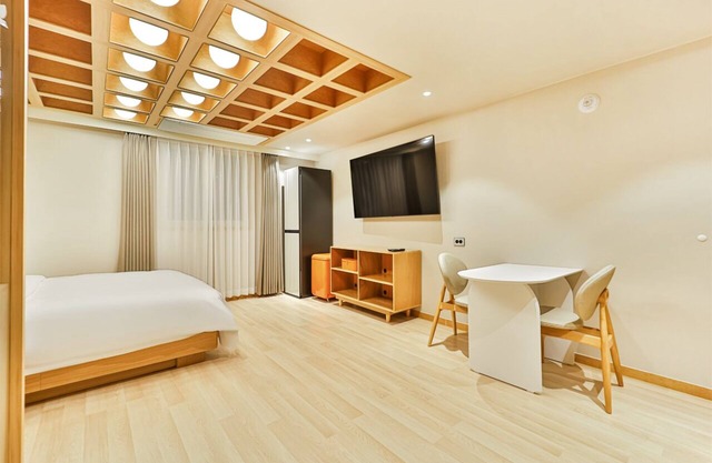Coolstay Hotel