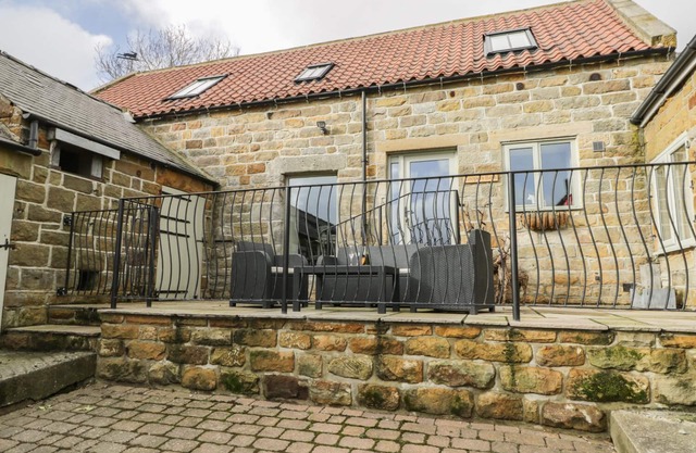 Coopers Barn, EGTON