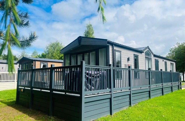 Coopers Corner, Lodge with Hot Tub