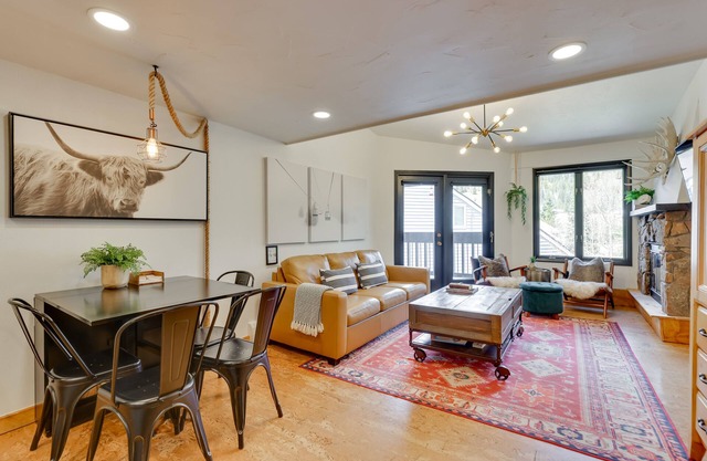 Copper Mtn Condo w/ Pool Access: Ski-In/Walk-Out!
