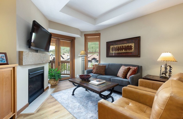 Copper One, unité 5 étoiles, RÉNOVÉ, 6 couchages, ÉTAPES à soulever, wifi GRATUIT, parking!