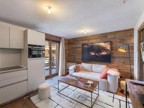 Coquet Appartement à Megève - 3 Pers, Proche Télécabine avec Espace Bien-Être - FR-1-569-80