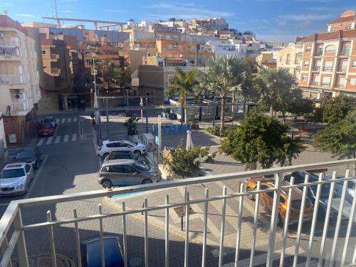 Coqueto apartamento con vistas al placetón