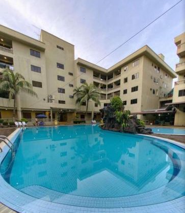 Coral Bay Resort