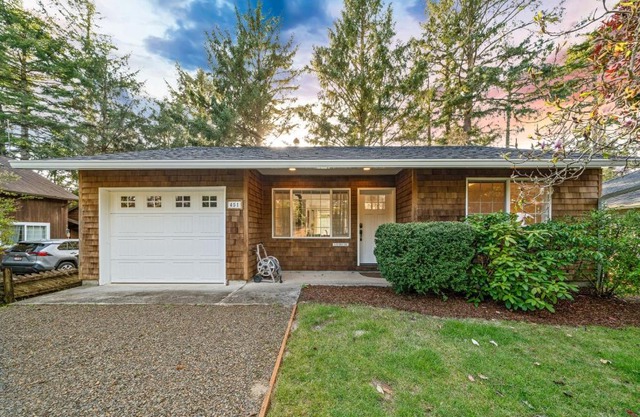 Coral Cottage MCA 832