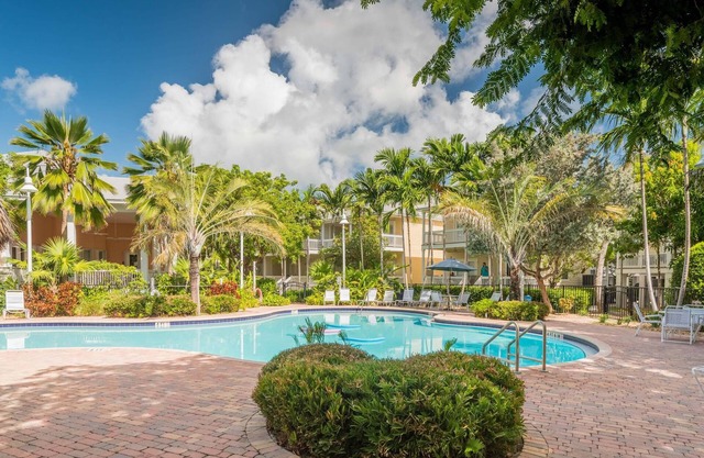 Coral Palm by AvantStay | Key West Walkable| Gated Community & Shared Pool