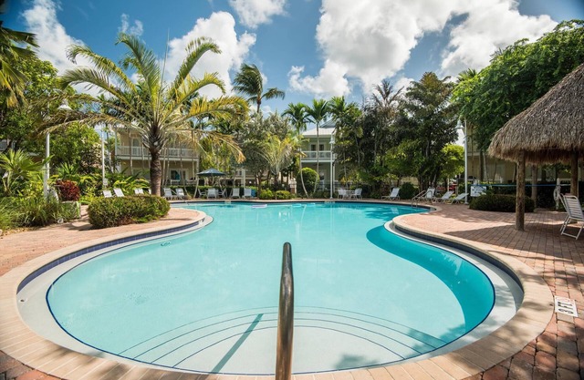 Coral Villa by AvantStay | Close 2 DT Key West | Shared Pool & Patio!