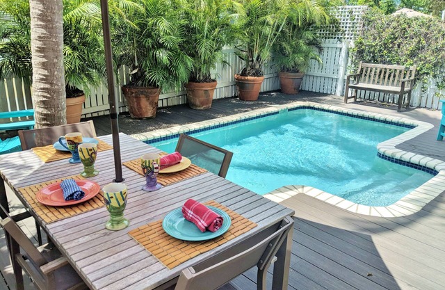Location vacances saisonnière CORAZON Old Town - Piscine privée - GRAND 2BD / 2. 5BA