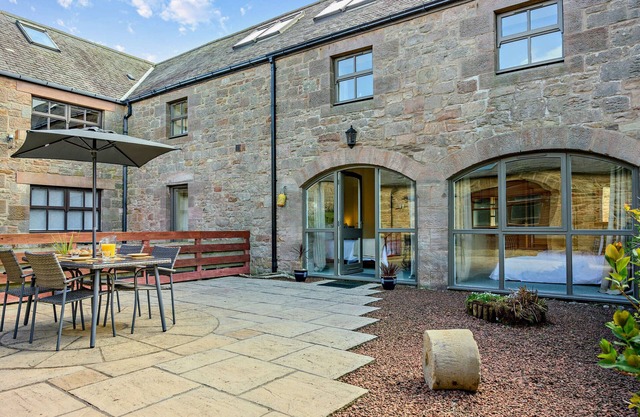 Corn Cottage - Deux Chambres Maison, Couchages 4
